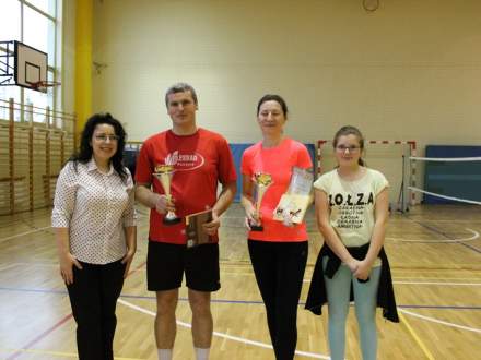 Świąteczny Amatorski Turniej Badmintona