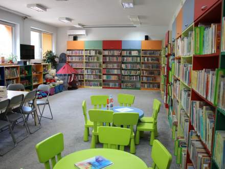 Miejska Biblioteka Publiczna w Strumieniu - wypożyczalnia dla dzieci