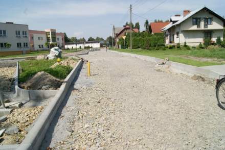 Poprawa bezpieczeństwa ruchu drogowego pomiędzy DW nr 939 i DP nr S 2666 poprzez przebudowę drogi 611024 S w miejscowości Strumień.