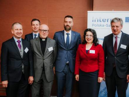 Międzynarodowa konferencja w Warszawie zdj. Grupa obiektywni