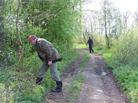 Drogomyslanie uprzatneli ścieżkę rowerową fot. edrogomysl.pl