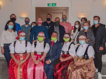 Wspólne zdjęcie w ratuszu