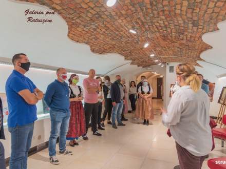 Galeria Pod Ratuszem w Strumieniu