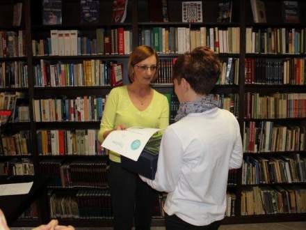 Rozdanie nagród foto. MBP Strumień