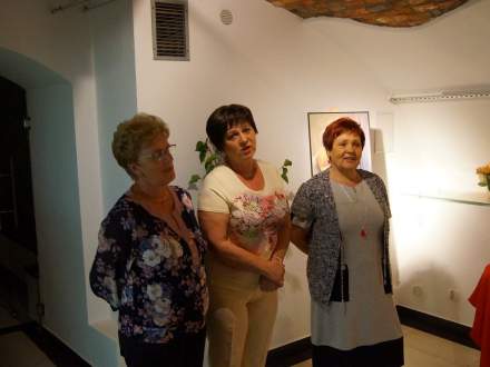 Wieczór poetycki z okazji Dnia Matki w Galerii Pod Ratuszem