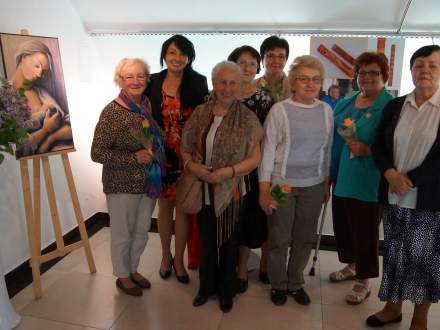 Wieczór poetycki z okazji Dnia Matki w Galerii Pod Ratuszem