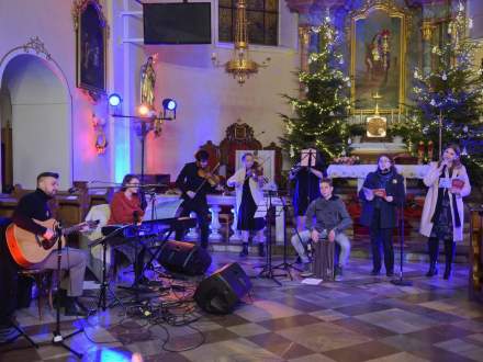 Koncert Kolęd "Panu dzięki oddawajmy!" w Sanktuarium Św. Barbary w Strumieniu