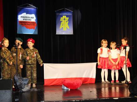 XVII Przegląd Pieśni Patriotycznej im. M. Papiurek -etap parafialny