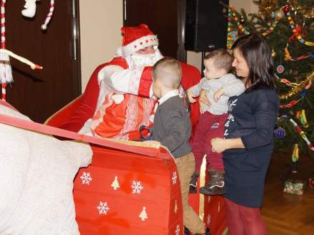 Mikołaj spotkał się z dziećmi w Bąkowie