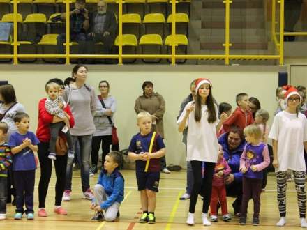 Mikołaj w strumieńskiej hali