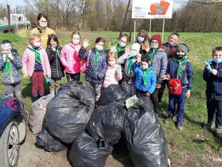 Akcja sprzątania w gminie Strumień 24.04.2021