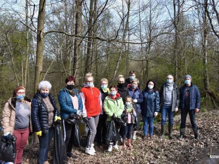 Akcja sprzątania w gminie Strumień 24.04.2021