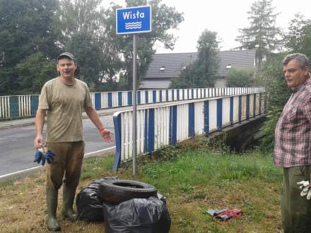 Sprzątanie Wisły