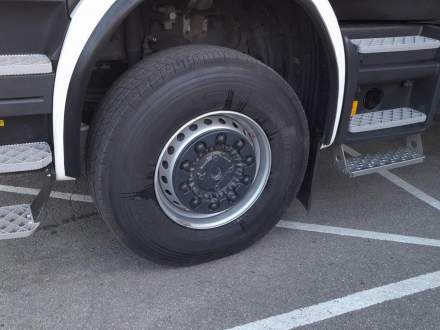 opony do ciężkiego samochodu pożarniczego (4 szt.) dla OSP Drogomyśl