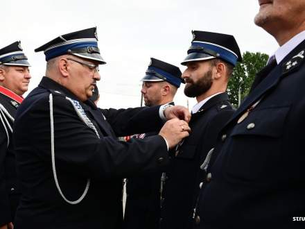 Uroczystości zwiazane z przekazaniem samochodu ratowniczo-gaśniczego dla OSP Zbytków