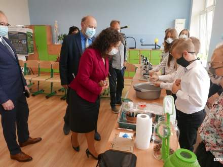 Otwarcie pracowni matematyczno-przyrodniczej w Zabłociu