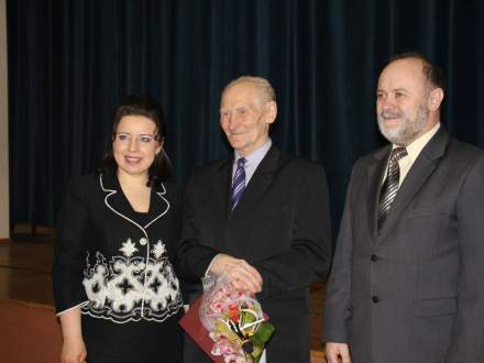 Wręczenie gratulacji