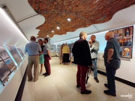 Wernisaż wystawy „Kościoły, kapliczki i krzyże Ziemi Cieszyńskiej” w Galerii Pod Ratuszem