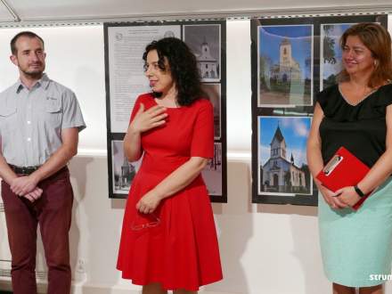 Wernisaż wystawy „Kościoły, kapliczki i krzyże Ziemi Cieszyńskiej” w Galerii Pod Ratuszem