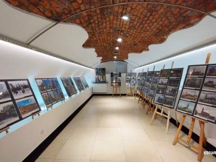 Wernisaż wystawy „Kościoły, kapliczki i krzyże Ziemi Cieszyńskiej” w Galerii Pod Ratuszem