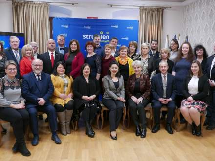 Zdjęcie grupowe wszystkich gości