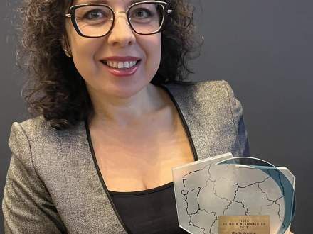 Burmistrz Strumienia Anna Grygierek ze statuetką