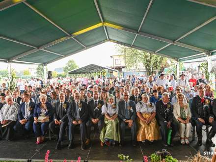 Goście Dożynek Gminnych w Bąkowie