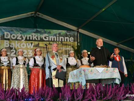 Modlitwa poprowadzona przez księży: Proboszcza Parafii Miłosierdzia Bożego w Bąkowie Ks. Jana Palkę oraz Proboszcza Parafii Ewangelicko-Augsburskiej w Drogomyślu Pastora ks. Karola Macurę