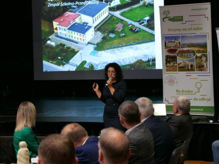 Prezentacja Burmistrz Strumienia Anny Grygierek podczas Zgromadzenia Ogólnego PSORW w Strumieniu