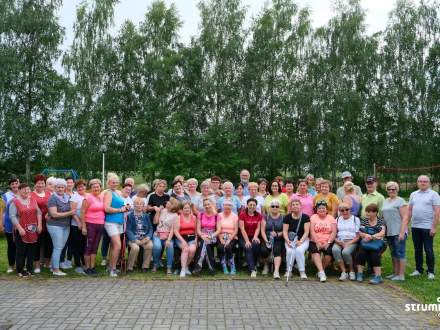 Zdjęcie grupowe uczestników marszu