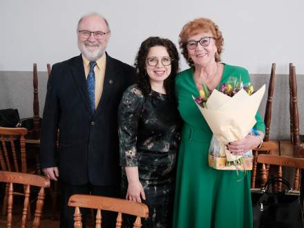 Spotkanie z okazji Dnia Kobiet PZERiI od lewej Czesław Greń Przewodniczący Rady Miejskiej, Anna Grygierek Burmistrz Strumienia, Grażyna Faruga Przewodnicząca PZERiI