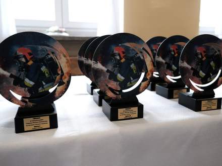 Statuetki dla laureatów