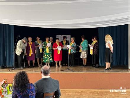 Występ artystyczny podczas Dnia Kobiet w Pruchnej