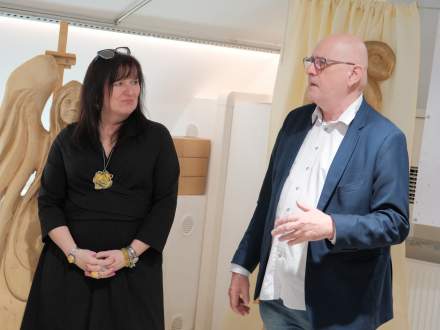 Wernisaż wystawy "Skrzydlate" w Galerii Pod Ratuszem