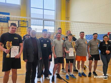 Turniej siatkówki OSP - zdjęcie drużyny