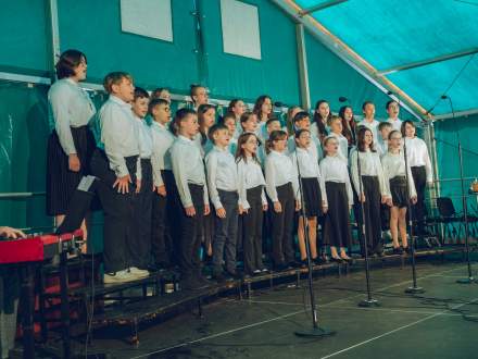 70 lat Domu Pomocy Społecznej dla Dzieci w Strumieniu, 5 lat Fundacji "Zostań Aniołem" i VIII Dzień Wdzięczności „Każdy ma swojego Anioła”