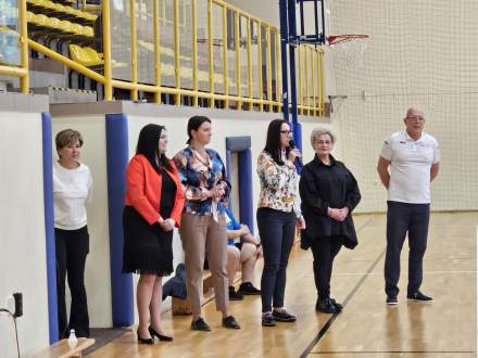 XV Regionalny Beskidzki Turniej Badmintona Olimpiad Specjalnych w Strumieniu - otwarcie turnieju