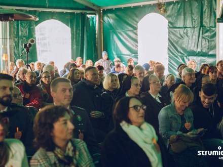 70 lat Domu Pomocy Społecznej dla Dzieci w Strumieniu, 5 lat Fundacji "Zostań Aniołem" i VIII Dzień Wdzięczności „Każdy ma swojego Anioła”