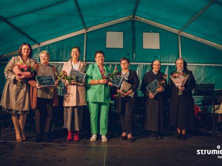 70 lat Domu Pomocy Społecznej dla Dzieci w Strumieniu, 5 lat Fundacji "Zostań Aniołem" i VIII Dzień Wdzięczności „Każdy ma swojego Anioła”