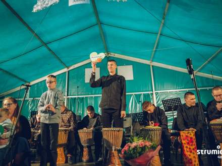 70 lat Domu Pomocy Społecznej dla Dzieci w Strumieniu, 5 lat Fundacji "Zostań Aniołem" i VIII Dzień Wdzięczności „Każdy ma swojego Anioła”