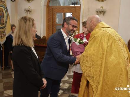 Delegacja składa życzenia