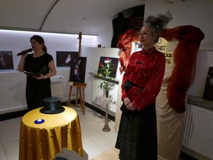 Wernisaż wystawy artystycznej w Galerii Pod Ratuszem