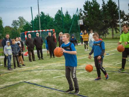 Uroczyste otwarcie boiska wielofunkcyjnego w Pruchnej