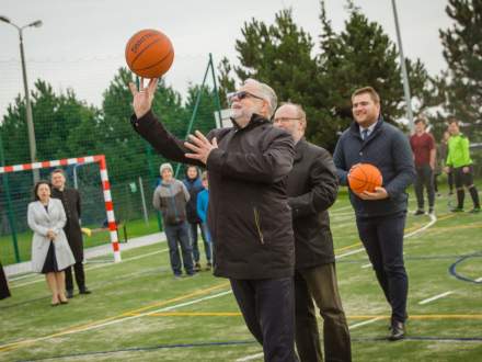 Uroczyste otwarcie boiska wielofunkcyjnego w Pruchnej