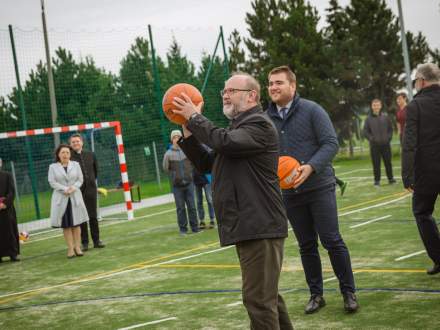 Uroczyste otwarcie boiska wielofunkcyjnego w Pruchnej