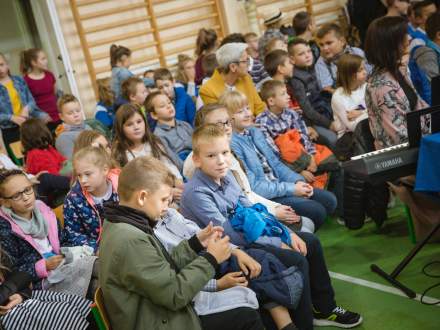 Uroczyste otwarcie boiska wielofunkcyjnego w Pruchnej