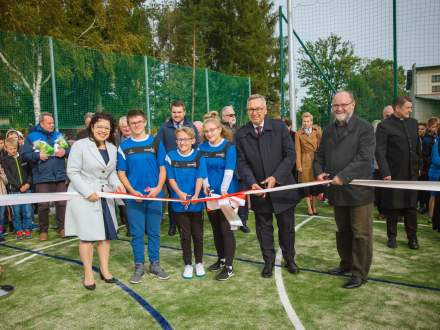 Uroczyste otwarcie boiska wielofunkcyjnego w Pruchnej