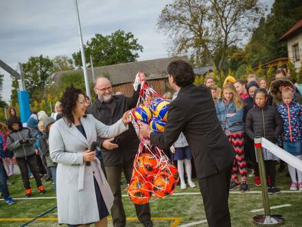 Uroczyste otwarcie boiska wielofunkcyjnego w Pruchnej