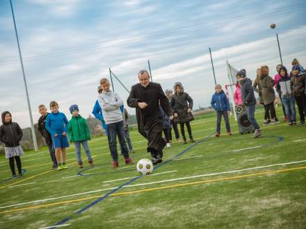 Uroczyste otwarcie boiska wielofunkcyjnego w Pruchnej