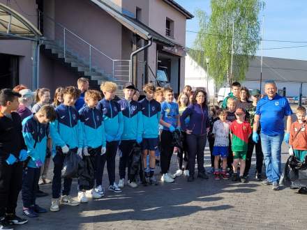 Akcja sprzątania w Bąkowie